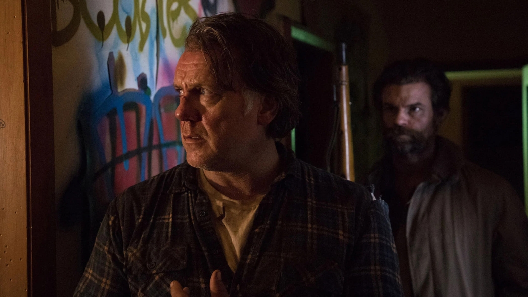 Karanlıkta Eve Dönüş izle