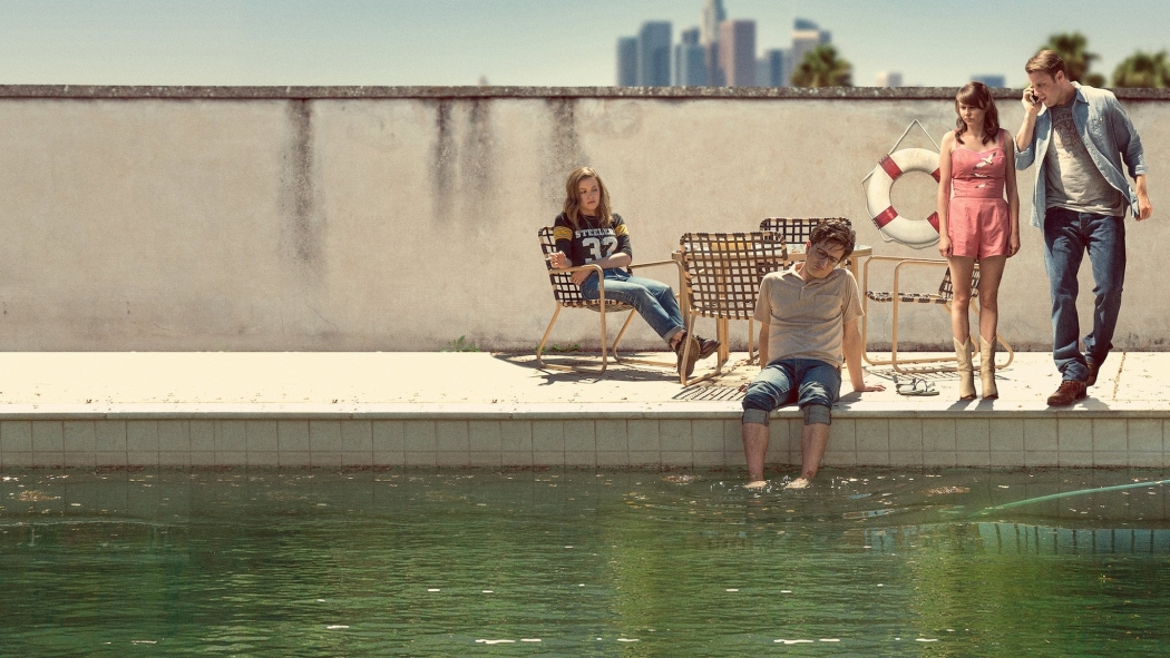 Love 1. Sezon 1. Bölüm izle