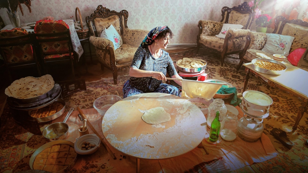 Mahalleden Arkadaşlar izle